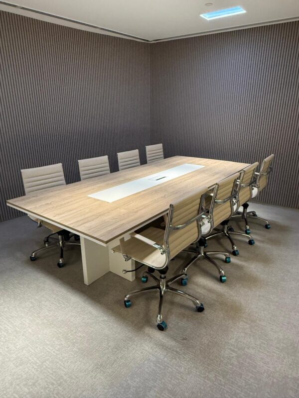 Completed office furniture project by Desk Craft in the UAE - project photo 3